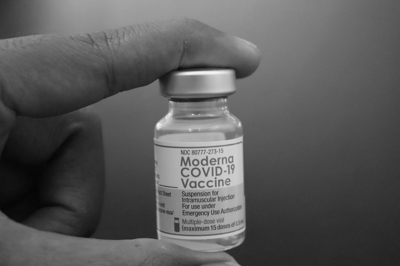 Moderna COVID-19 Vaccine & OSHA Guidelines