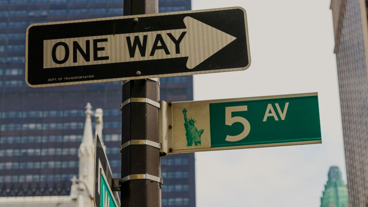 Fifth Ave street sign